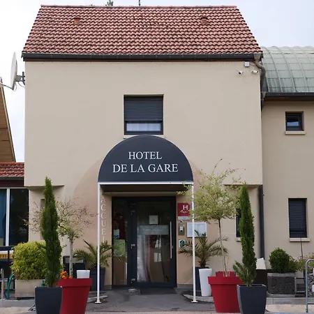 Hotel Logis De La Gare 3*
