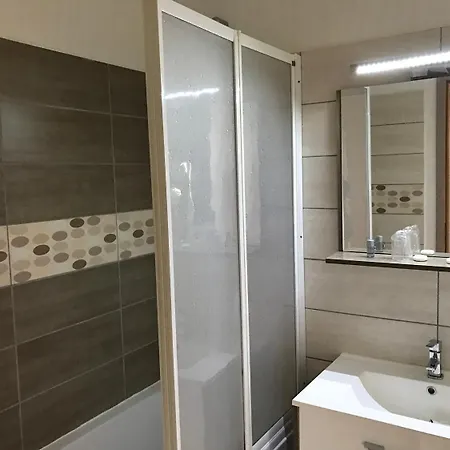 Hotel Logis De La Gare