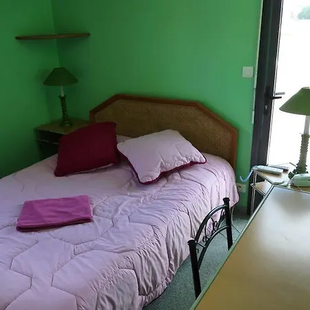 Hotel Logis De La Gare 3*