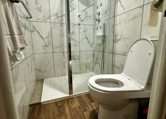 Logis De La Gare Hotell 3*